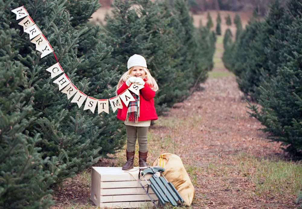 10 Great Ideas for Your Winter Family Photos | Our Beautiful Planet